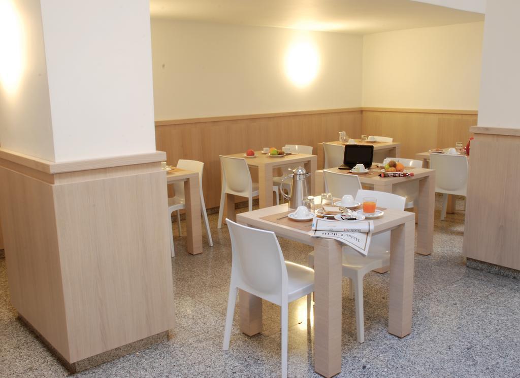 Hotel Europa Foggia Exteriör bild